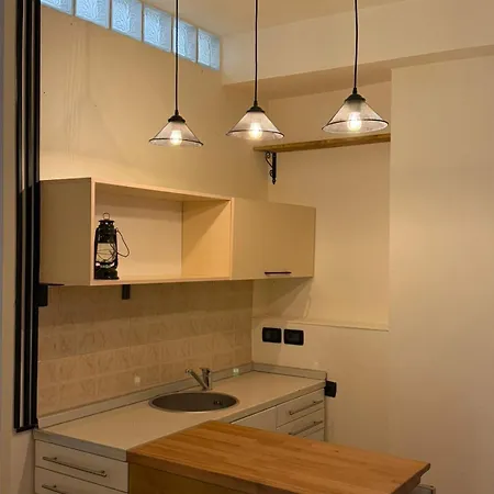 Center * 티라나